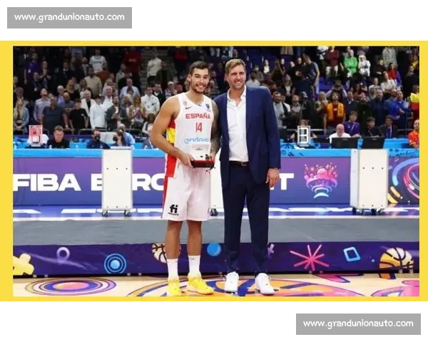 伦敦奥运会中国男篮鏖战西班牙展现拼搏精神与荣耀时刻经典对决回顾